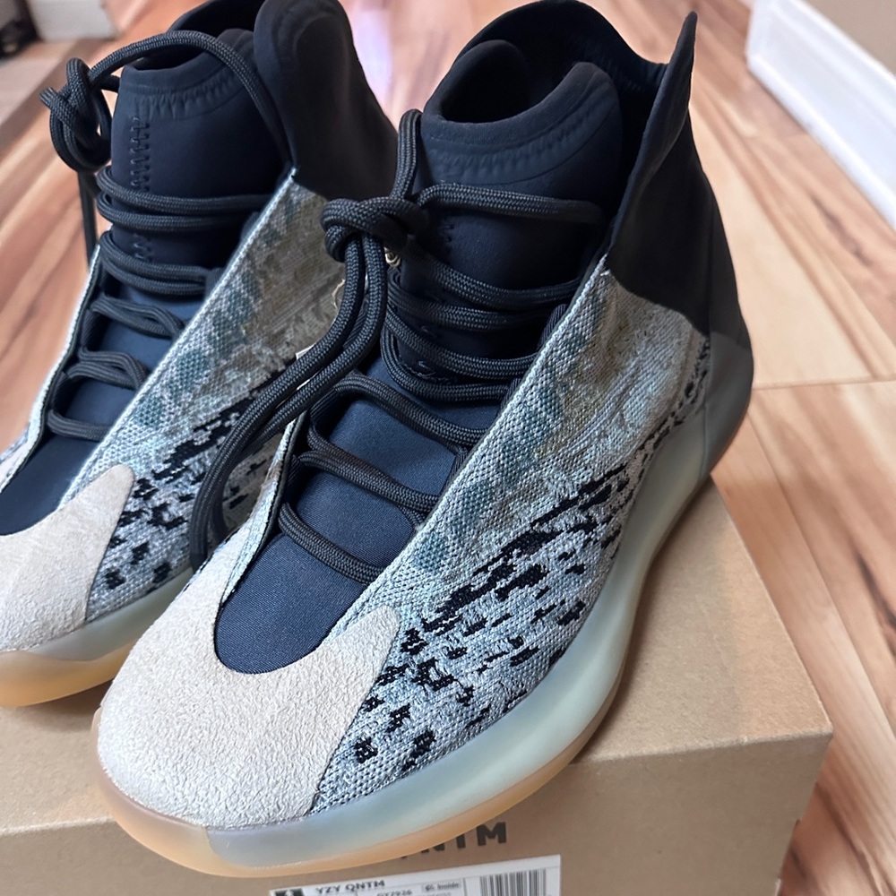 Men’s Yeezy QNTM Basketball NWT 12.5